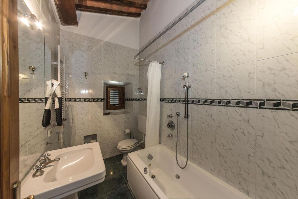 Relais Santa Cristina Guest House Radda in Chianti Room photo